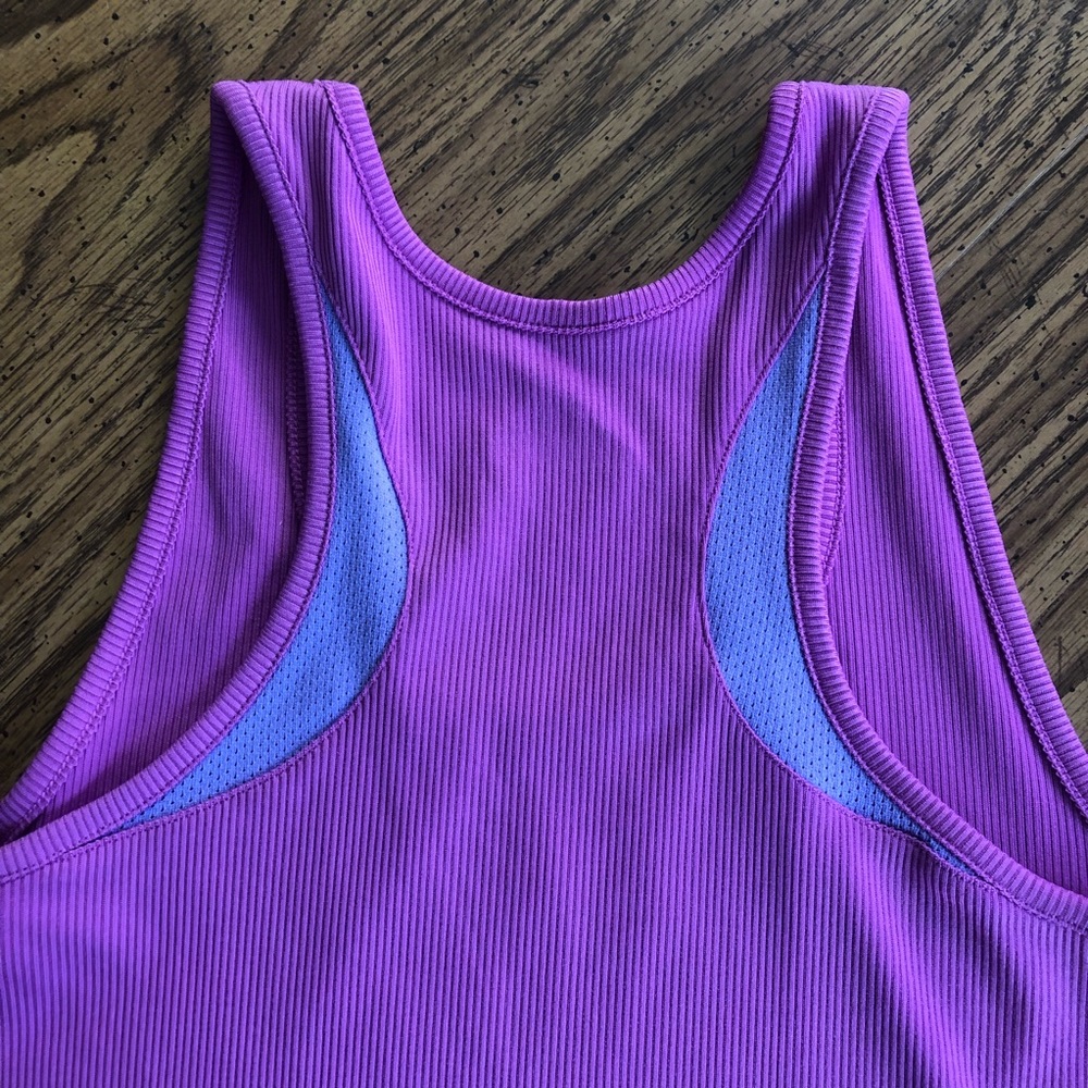 UNDER ARMOUR BOOKS ASICS Bundle- 3 Size Medium Athletic Tops - Picture 9 of 16